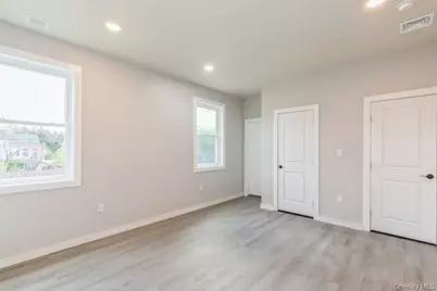 125 Lynbrook Drive, Mastic Beach, NY 11951 - Photo 10