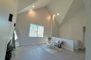 125 Lynbrook Dr, Mastic Beach, NY 11951 - Photo 10