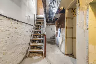 155 Voss Ave, Yonkers, NY 10703 - Photo 26