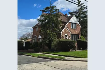 169 Bixley Heath, Lynbrook, NY 11563 - Photo 6