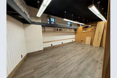 81-01 Furmanville Avenue, Middle Village, NY 11379 - Photo 10