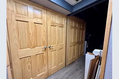 81-01 Furmanville Avenue, Middle Village, NY 11379 - Photo 18