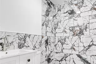 109-49 155th St, Jamaica, NY 11433 - Photo 14