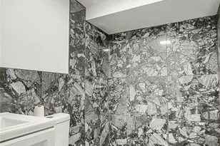 109-49 155th St, Jamaica, NY 11433 - Photo 6