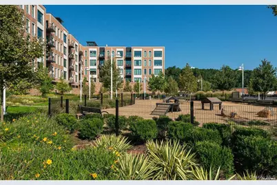 100 Garvies Point Road #1014, Glen Cove, NY 11542 - Photo 16