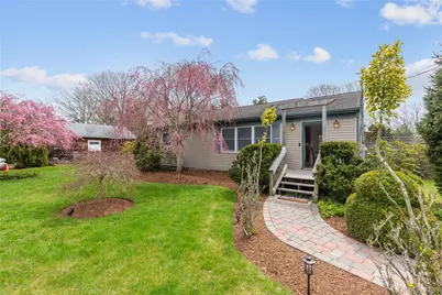 7 Suffolk Road, Hampton Bays, NY 11946 - Photo 2