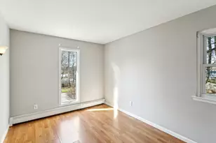 11 Dehan St, Smithtown, NY 11787 - Photo 14