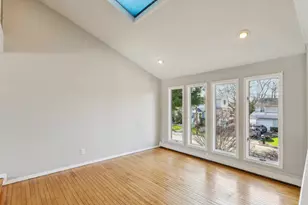 11 Dehan St, Smithtown, NY 11787 - Photo 8