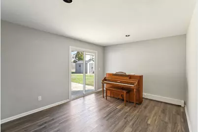 11 Dehan Street, Smithtown, NY 11787 - Photo 26