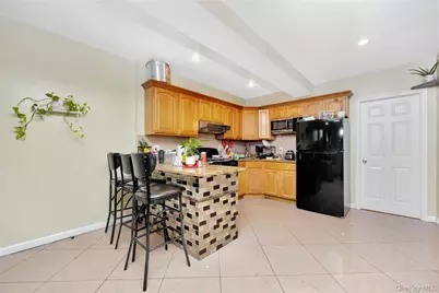 14-26 30 Drive, Astoria, NY 11102 - Photo 4