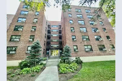 211-02 75th Avenue #4P, Oakland Gardens, NY 11364 - Photo 1