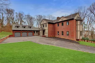 117 Centre Island Rd, Centre Island, NY 11771 - Photo 2