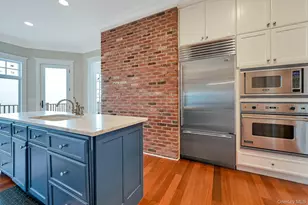 580 Lloyds Ln, Mattituck, NY 11952 - Photo 14