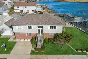 255 Delaware Ave, Island Park, NY 11558 - Photo 18