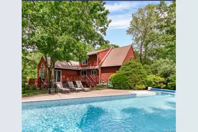 12 Hildreth Road, Hampton Bays, NY 11946 - Photo 1