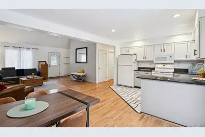 12 Hildreth Road, Hampton Bays, NY 11946 - Photo 6