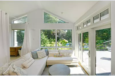 17 Beaumont Drive, Melville, NY 11747 - Photo 14