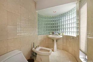 17 Beaumont Dr, Melville, NY 11747 - Photo 16