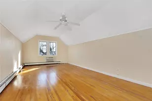 258-15 83rd Ave, Glen Oaks, NY 11004 - Photo 10