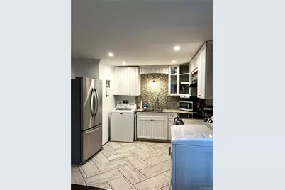 16 Sagewood Drive, Shirley, NY 11967 - Photo 8