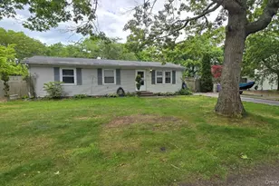 16 Sagewood Dr, Shirley, NY 11967 - Photo 4