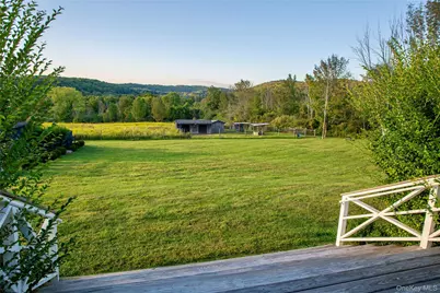 20 Orchard Hill Drive, Millbrook, NY 12545 - Photo 10