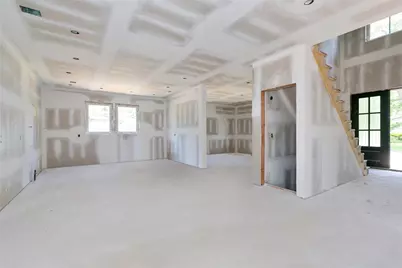 825 Weber Avenue, West Babylon, NY 11704 - Photo 4