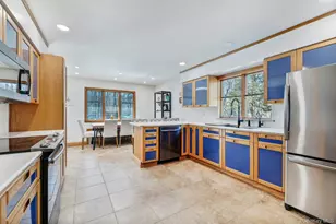 2905 Private Rd, East Marion, NY 11939 - Photo 10