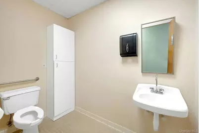 970 N Broadway #208, Yonkers, NY 10701 - Photo 20