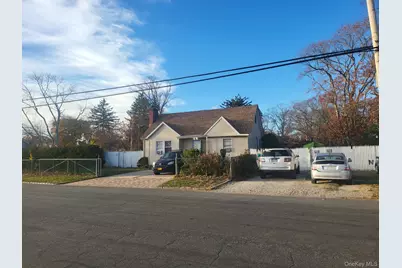 47 Washington Avenue, Wyandanch, NY 11798 - Photo 4