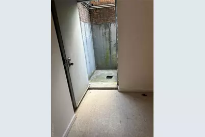 807 Barbey, Brooklyn, NY 11207 - Photo 12