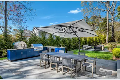 17 Bay View Road W, Southampton, NY 11968 - Photo 4