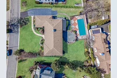 215-31 26 Avenue, Bayside, NY 11360 - Photo 38