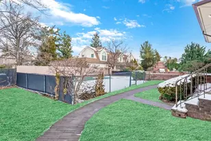 215-31 26th Ave, Bayside, NY 11360 - Photo 32