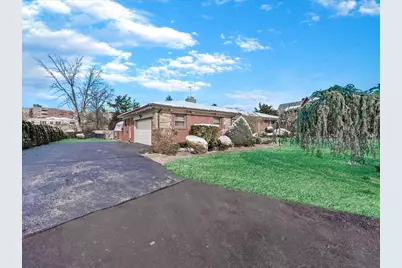 215-31 26 Avenue, Bayside, NY 11360 - Photo 4