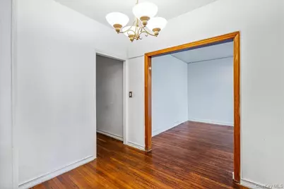 78-10 34 Avenue #4E, Jackson Heights, NY 11372 - Photo 6