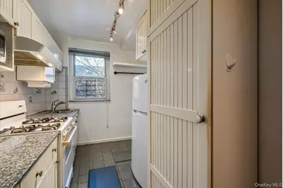 78-10 34 Avenue #4E, Jackson Heights, NY 11372 - Photo 14