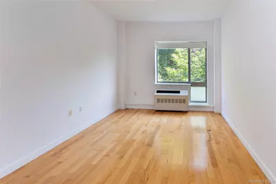 3585 Greystone Avenue #3DE, Bronx, NY 10463 - Photo 6