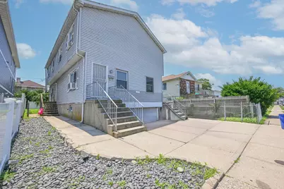 20 E Pine Street, Long Beach, NY 11561 - Photo 2