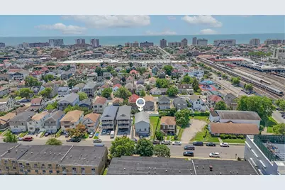 20 E Pine Street, Long Beach, NY 11561 - Photo 32