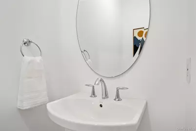 2040 Crompond Road #19, Yorktown Heights, NY 10598 - Photo 8