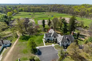 203 Store Hill Rd, Old Westbury, NY 11568 - Photo 2