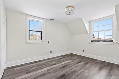 203 Store Hill Road, Old Westbury, NY 11568 - Photo 12