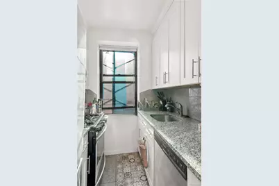 7234 Austin Street #D11, Forest Hills, NY 11375 - Photo 6