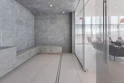 131-01 40 Road #17S, Flushing, NY 11354 - Photo 12