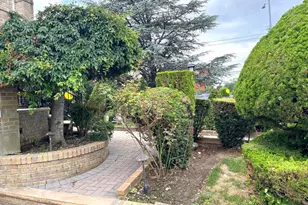 154-04 25th Ave, Whitestone, NY 11357 - Photo 24