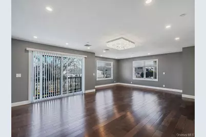 829 S Long Beach Avenue, Freeport, NY 11520 - Photo 10