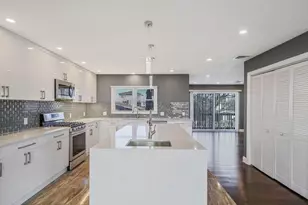 829 S Long Beach Ave, Freeport, NY 11520 - Photo 6