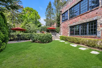 183 Mill Spring Road, Manhasset, NY 11030 - Photo 28