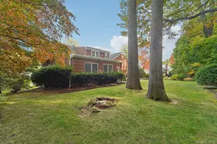 24 Pamela Ln, New Rochelle, NY 10804 - Photo 26